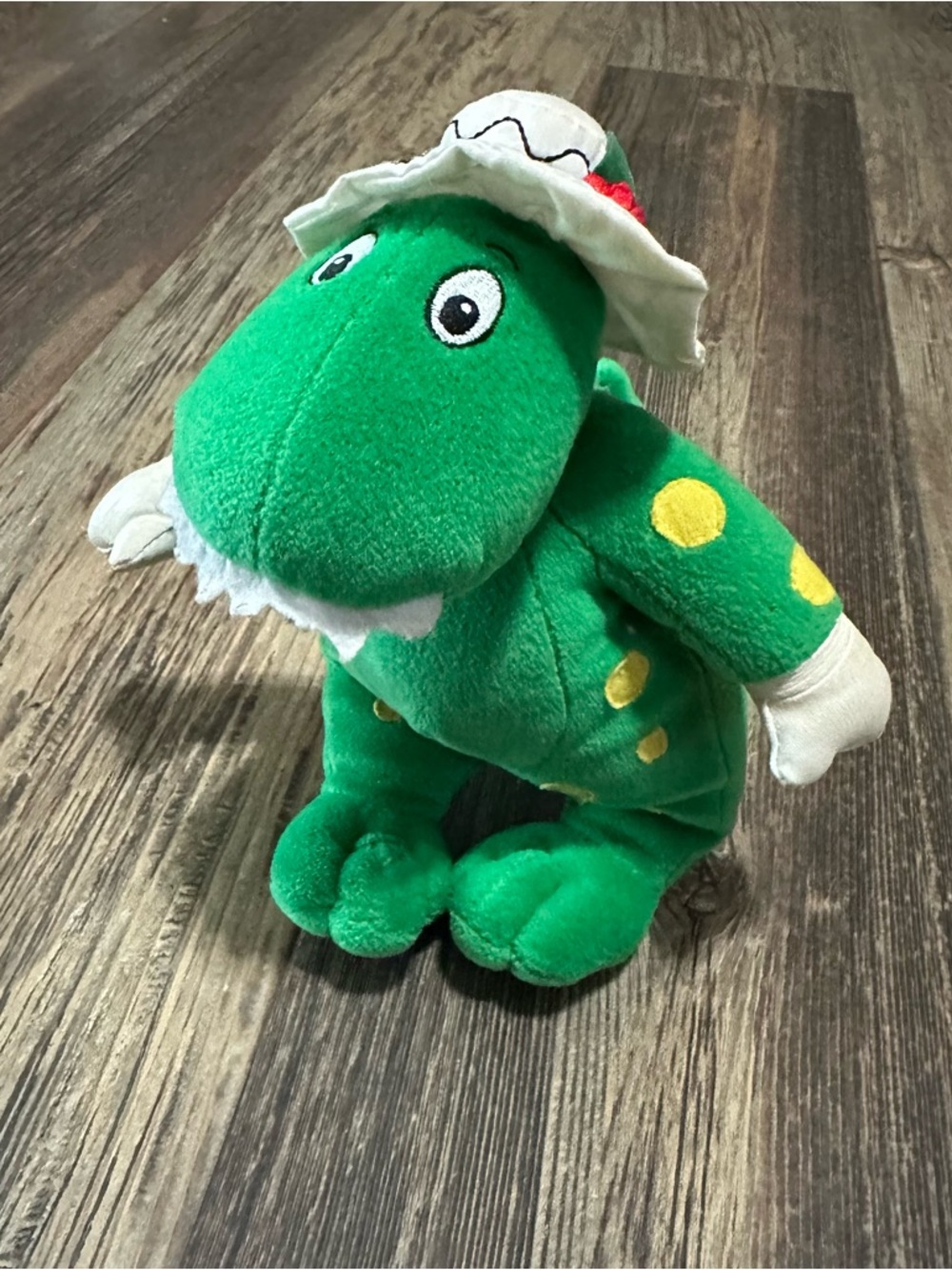 Wiggles spin master Dorthy the big green dinosaur plush 2003
